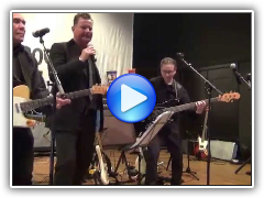 Johnny Valentino a.k.a. Wally Preyll allround entertainer te boeken bij www.johnnyvalentino.eu