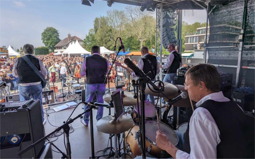 Cosy Rockers - Strictly Elvis,  www.kwekel.evenementen.nl 